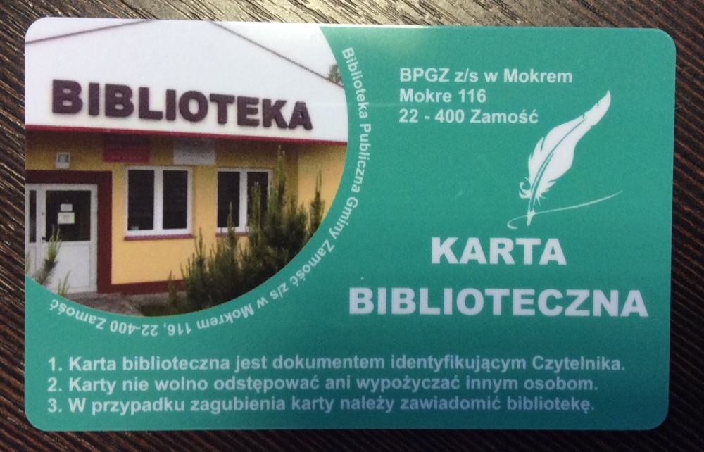 Karta czytelnicza BPGZ z/s w Mokrem. Kartę zaprojektowała bibliotekarka Anna Dubel.